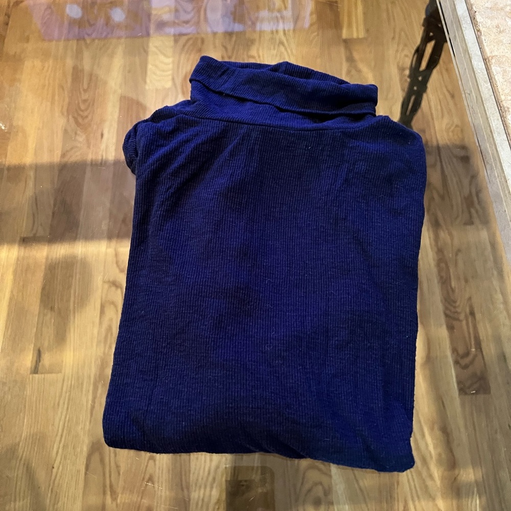 Woman’s turtle neck bundle